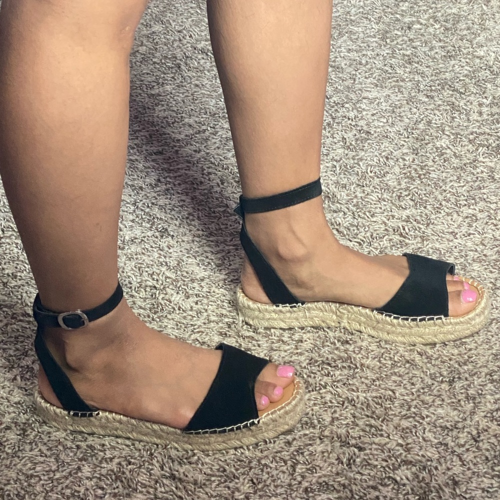 Steve Madden Black Platform Espadrille SIZE 6